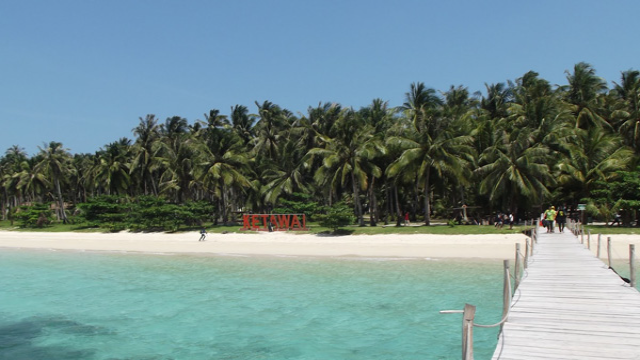 Pesona Pulau Ketawai: Surga Tropis di Bangka Tengah